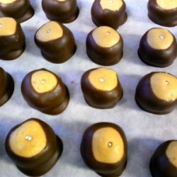 Best Buckeyes (Peanut Butter and Chocolate Candies)