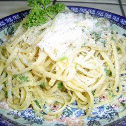 Pasta with Oil and Garlic Sauce
