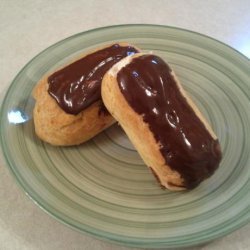 Cream Puffs or Eclairs With Vanilla Pastry Cream