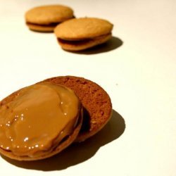 Peruvian Caramel Cookies