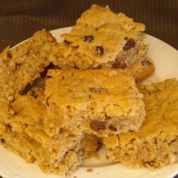 Oatmeal and Raisin Spice Cookie Bars